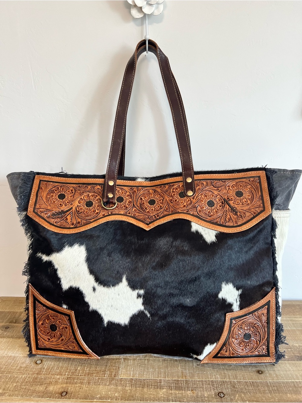 Myra Bag Cowhide Weekender Tooled Leather XL Boho Travel Duffel Western Carry On - Picture 7 of 12